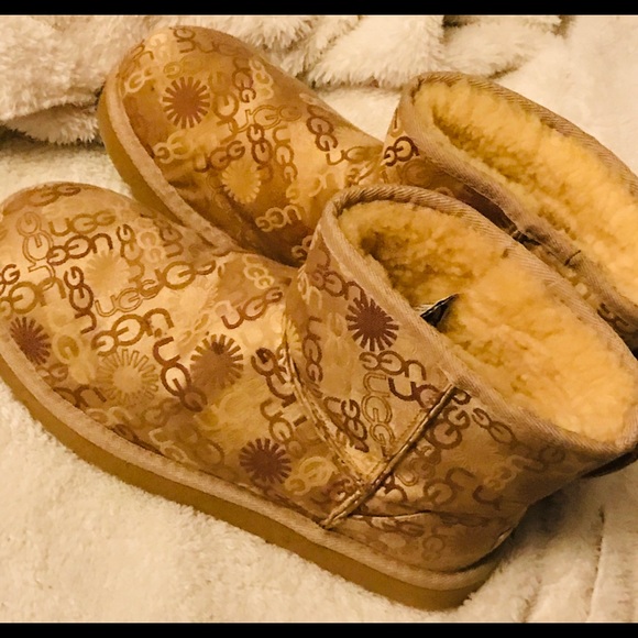 Ugg boots - Picture 3 of 7